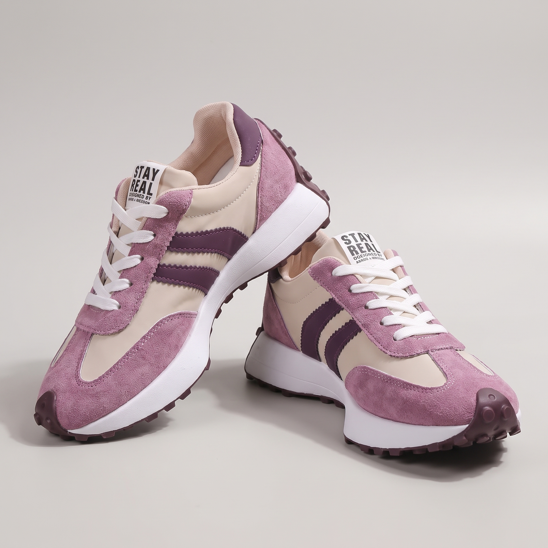 AVA LIGHTWEIGHT COMFORT SNEAKERS