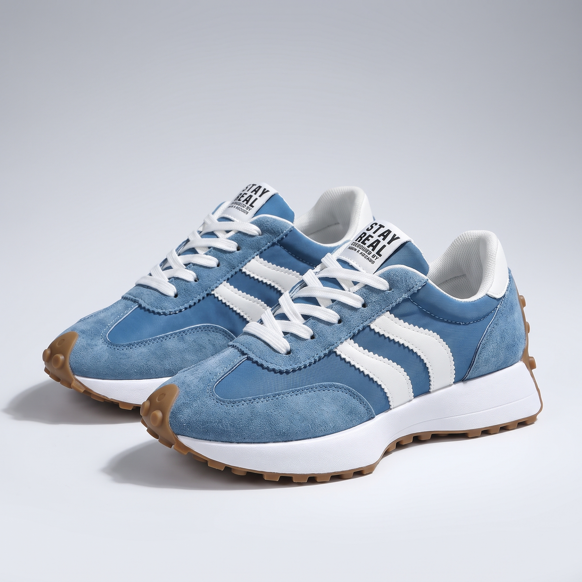 AVA LIGHTWEIGHT COMFORT SNEAKERS