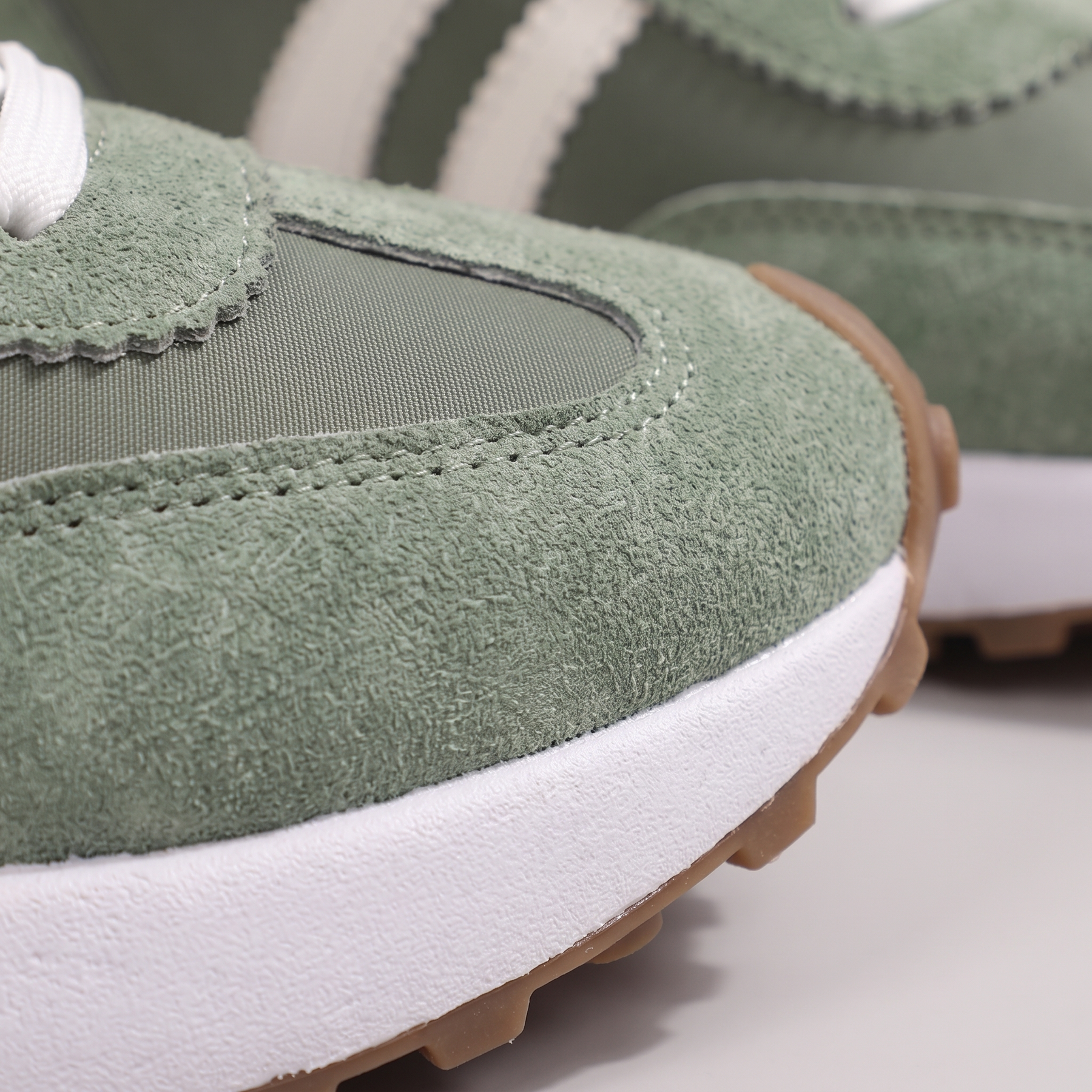 AVA LIGHTWEIGHT COMFORT SNEAKERS