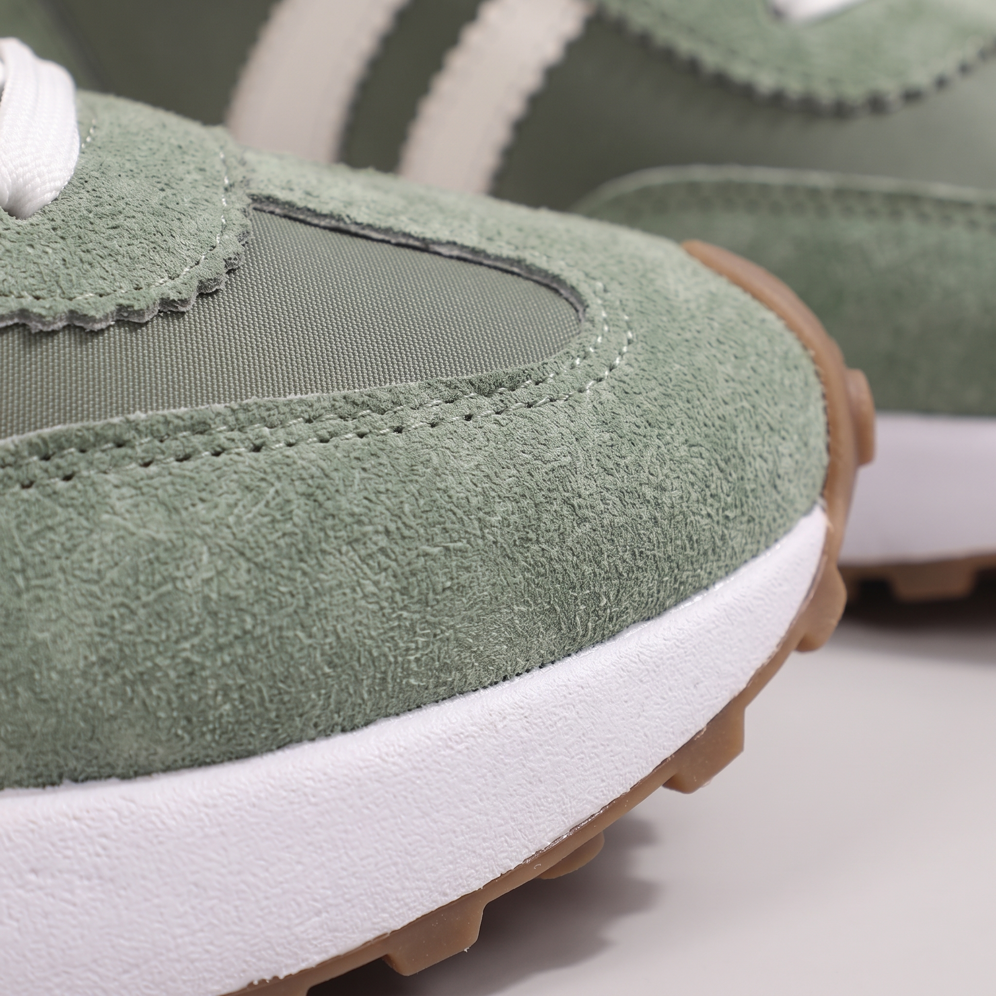 AVA LIGHTWEIGHT COMFORT SNEAKERS