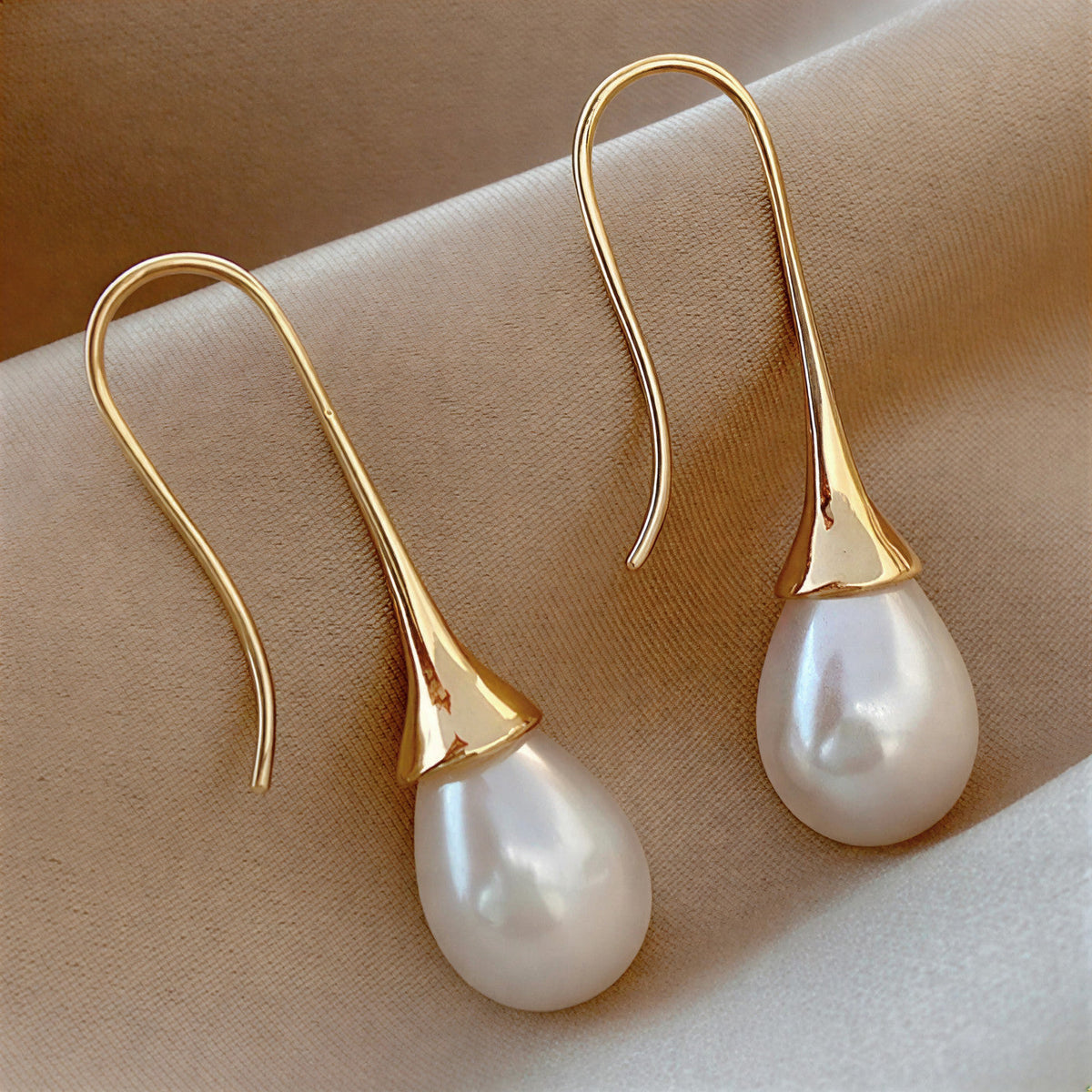 BELLEZA | CLASSIC PEARL BEAUTY EARRINGS