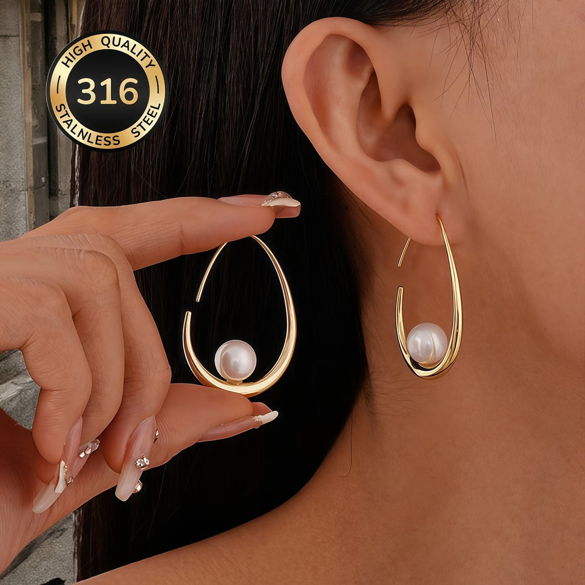 SELENA | CRESCENT PEARL HOOP EARRINGS