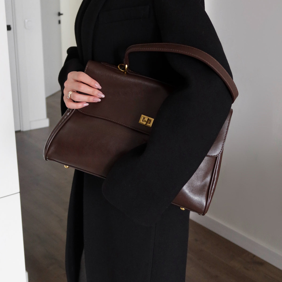 Ciara Essential - Vintage Coffee