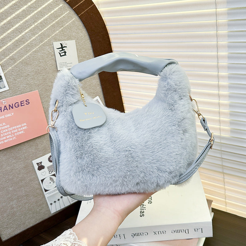 Women’s Plush Faux Fur Shoulder Bag – Soft Winter Handbag