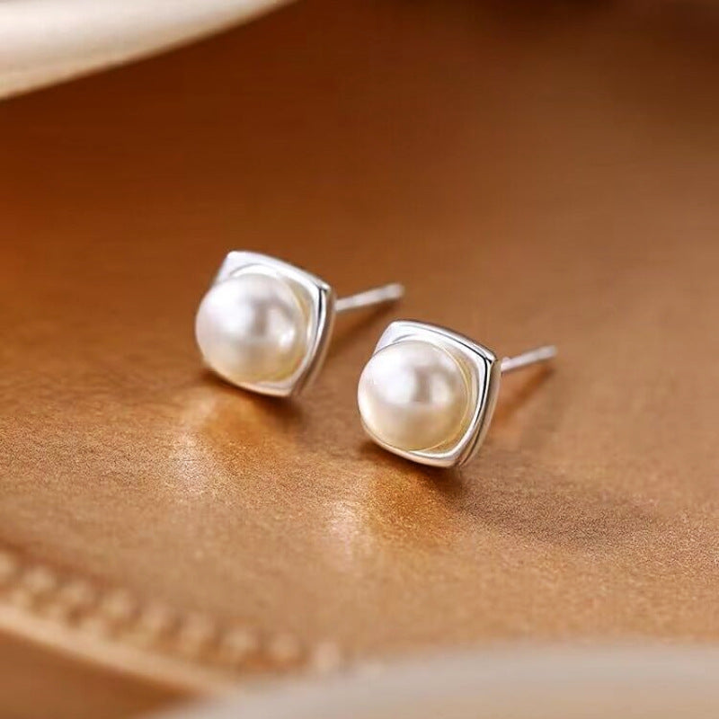CAMILLE | CLASSIC FRESHWATER PEARL DROP EARRINGS