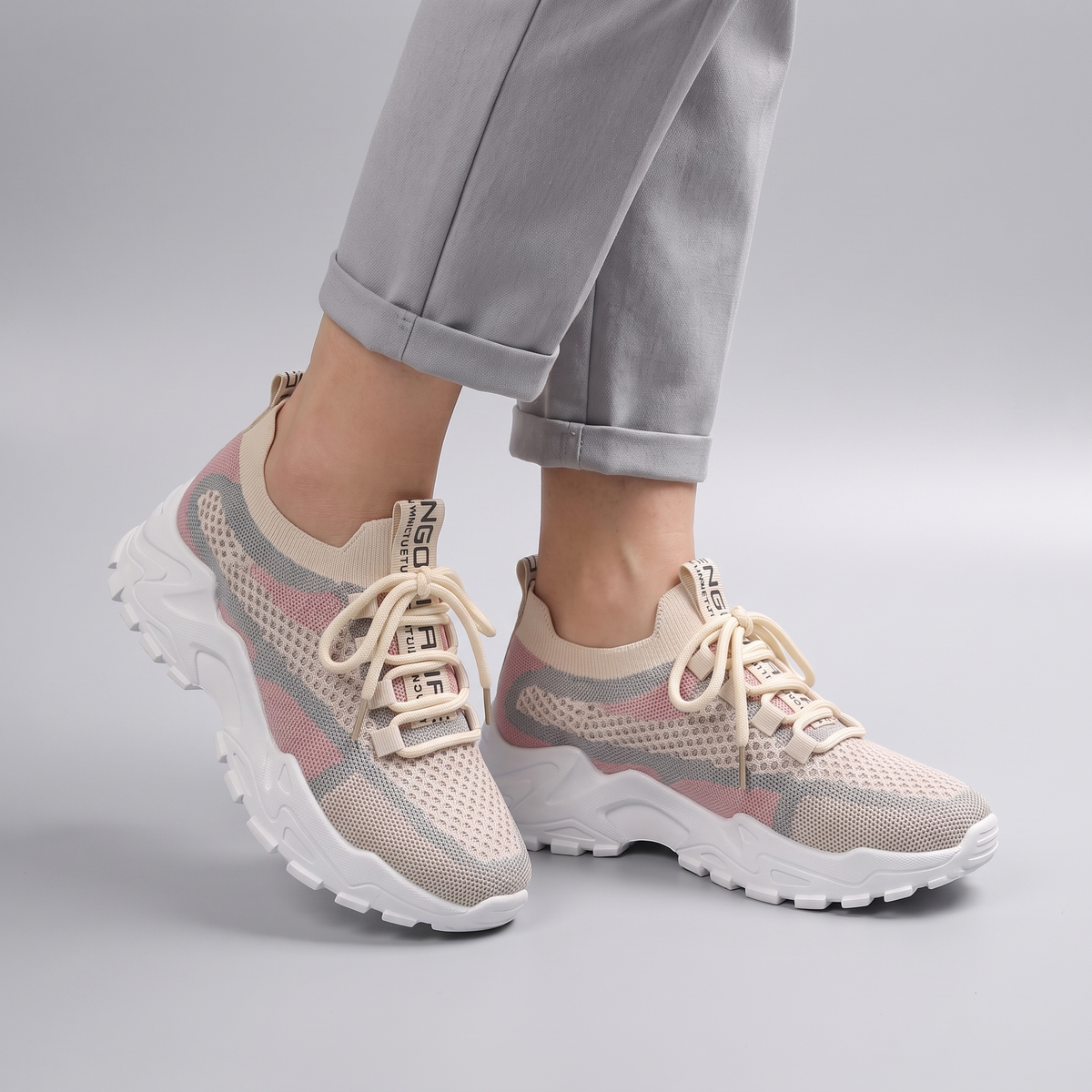 AIRFLOW WOMEN'S COMFORT SNEAKERS